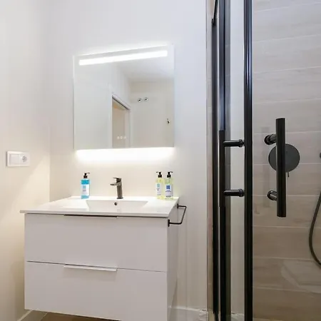 Vivienda Moderna En By Cabana *